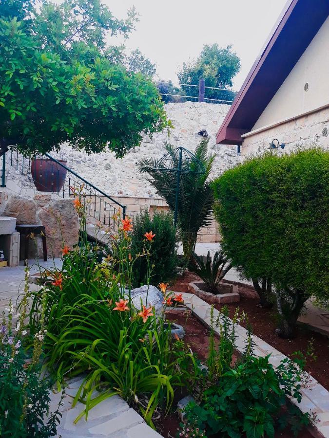Lofou Traditional House Buitenkant foto