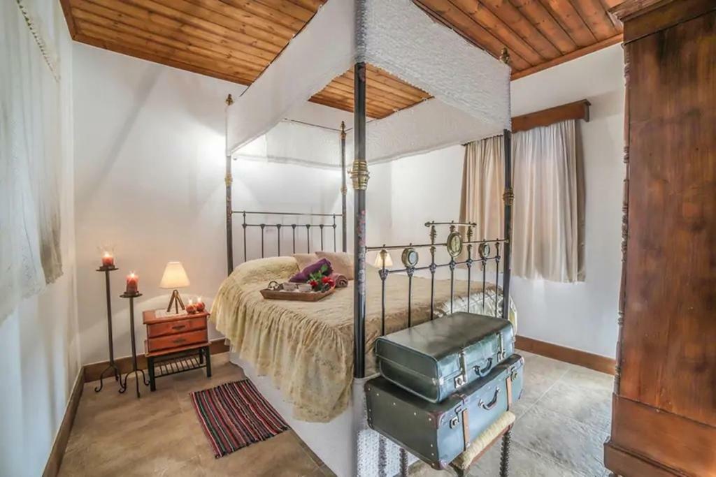 Lofou Traditional House Buitenkant foto
